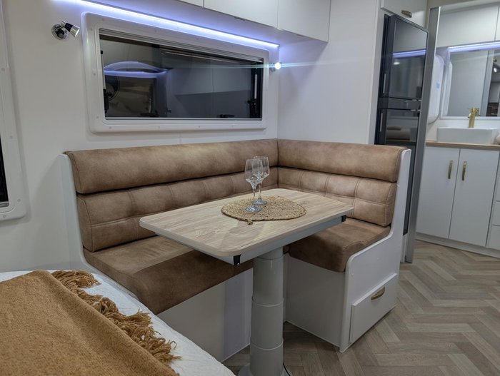 2025 Supreme My26 Classic Tourer 1760_C_K1e3_S