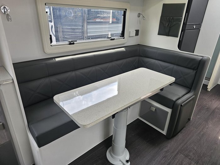 2025 JB Caravans Dirt Roader 22 Family Bunk