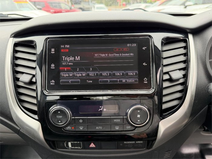 2018 MITSUBISHI TRITON GLX PLUS (4x4)