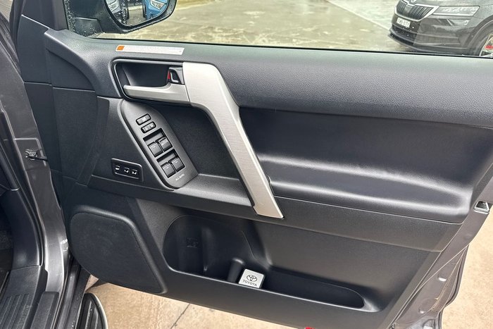 2022 Toyota Landcruiser Prado Kakadu