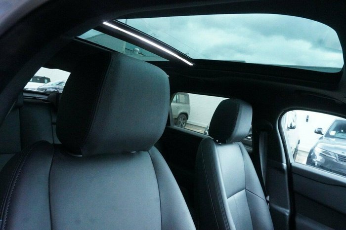 2024 Land Rover Range Rover Velar P400 Dynamic SE