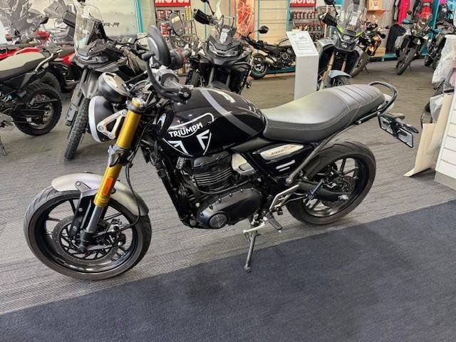 2024 Triumph Speed 400 Speed Four Black