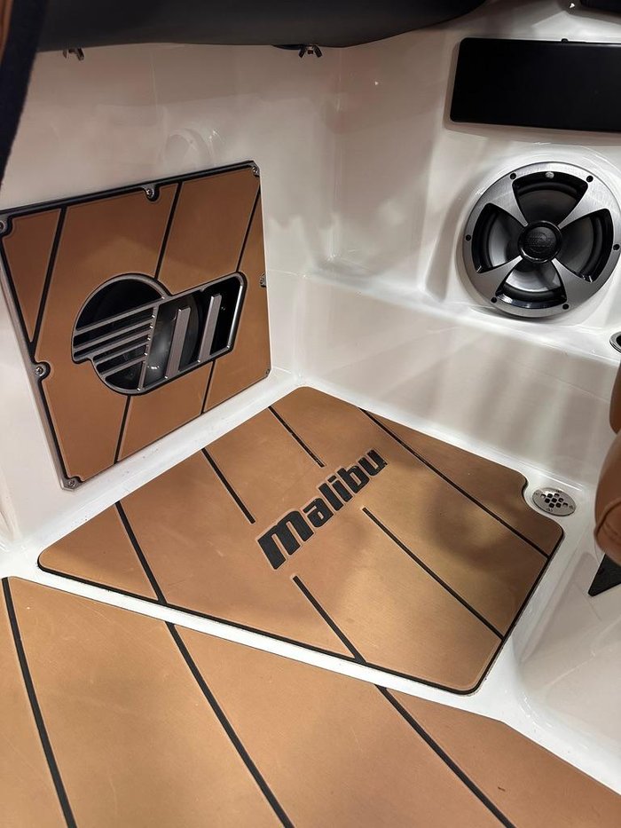 2021 Malibu Wakesetter 23 LSV