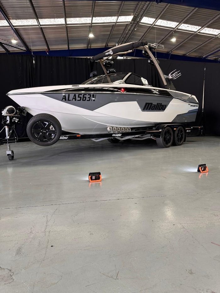 2021 Malibu Wakesetter 23 LSV