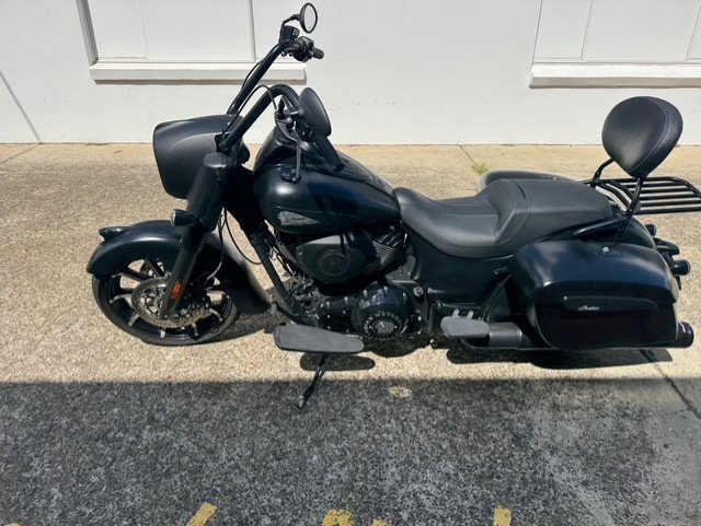 2021 Indian SPRINGFIELD DARK HORSE BLACK Black