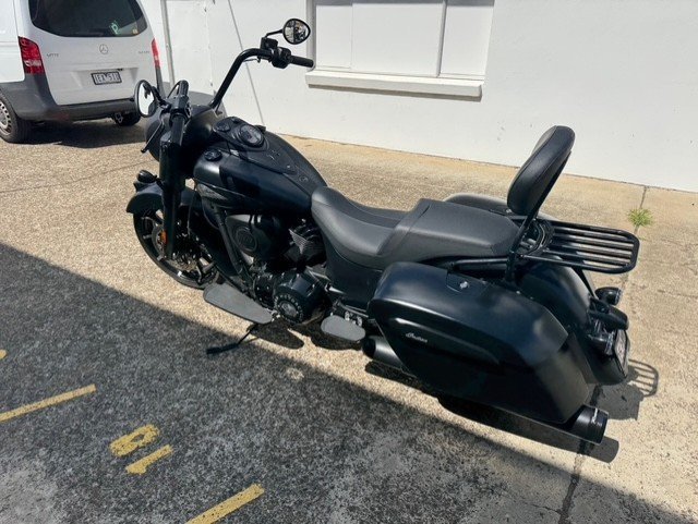 2021 Indian SPRINGFIELD DARK HORSE BLACK Black