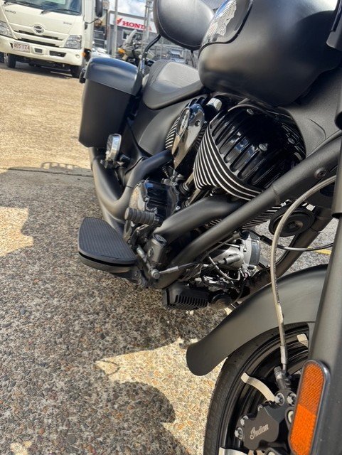 2021 Indian SPRINGFIELD DARK HORSE BLACK Black