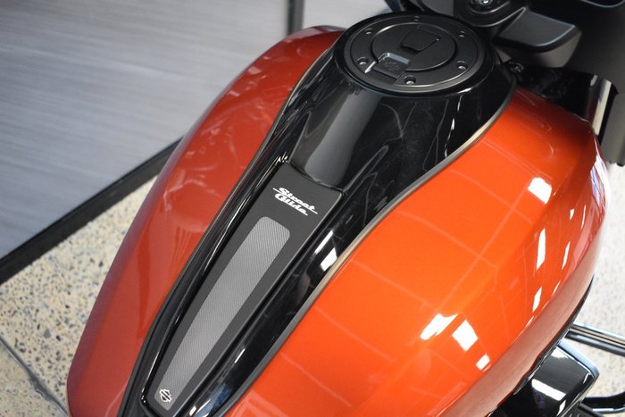 2024 Harley-davidson FLHX STREET GLIDE (117) WHISKEY FIRE