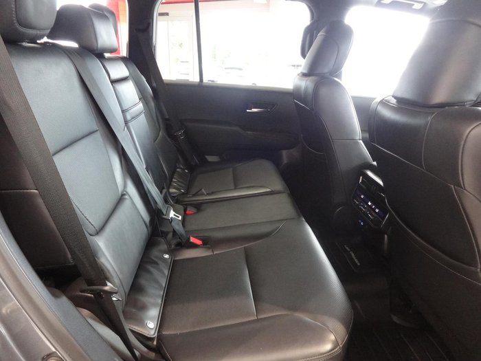 2023 Toyota Landcruiser VX