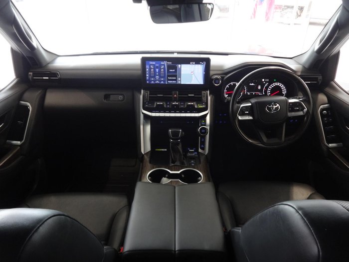 2023 Toyota Landcruiser VX