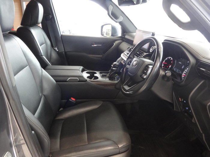 2023 Toyota Landcruiser VX