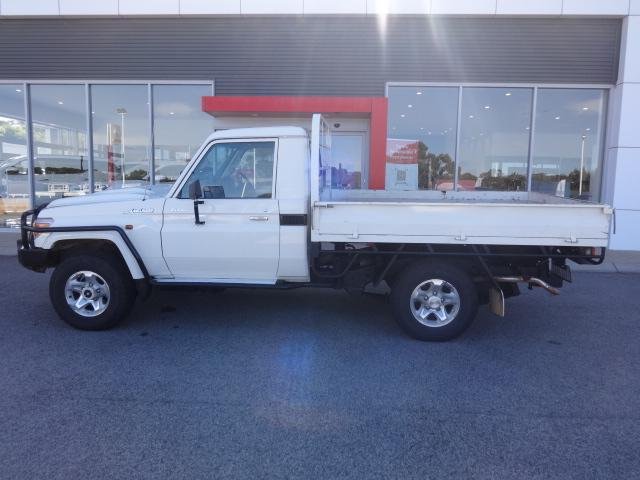 2022 Toyota Landcruiser GXL