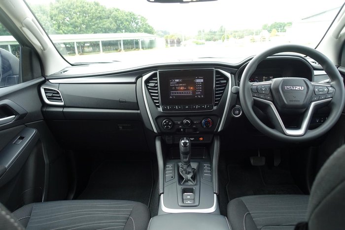 2021 Isuzu MU-X LS-M MY21 4x2 Mercury Silver