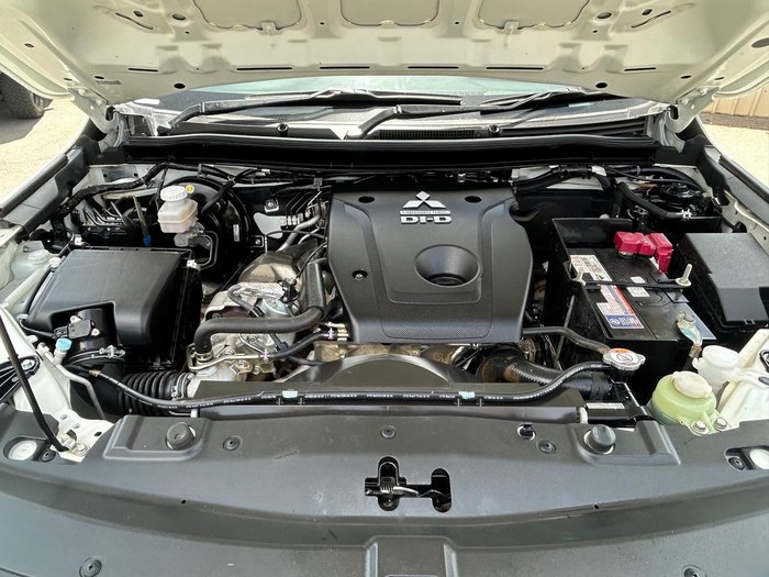 2019 Mitsubishi Triton GLX ADAS