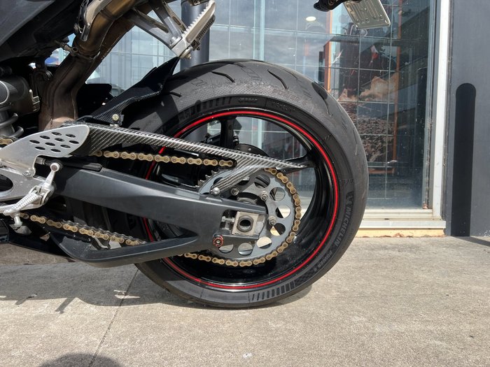 2005 Yamaha YZF-R1 BLACK