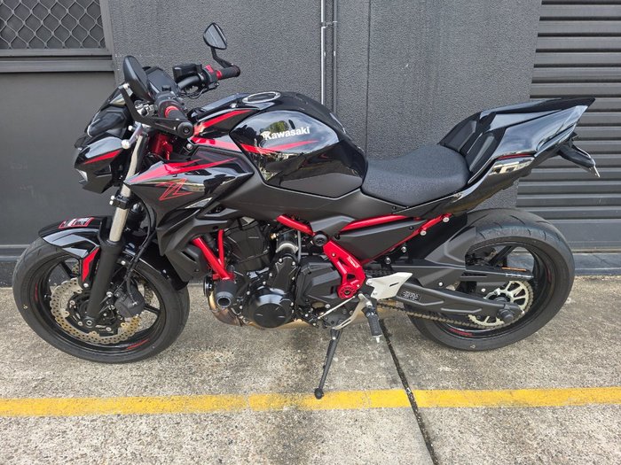2025 Kawasaki Z650L (LAMS) RED
