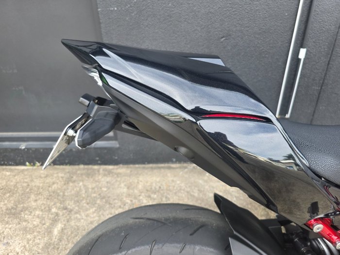 2025 Kawasaki Z650L (LAMS) RED