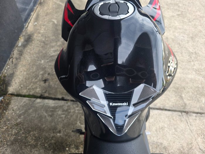 2025 Kawasaki Z650L (LAMS) RED