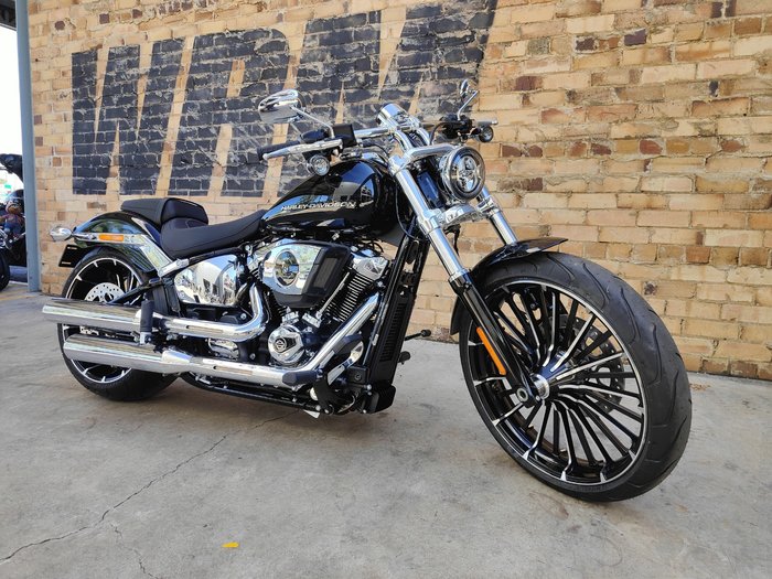 2025 HARLEY-DAVIDSON BREAKOUT 117 (FXBR) ROAD VIVID BLACK
