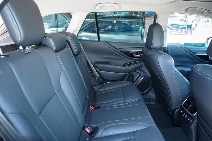 2025 Subaru Outback AWD Touring XT