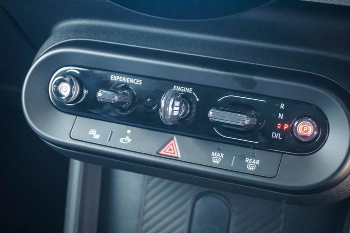 2025 MINI Cooper S Favoured