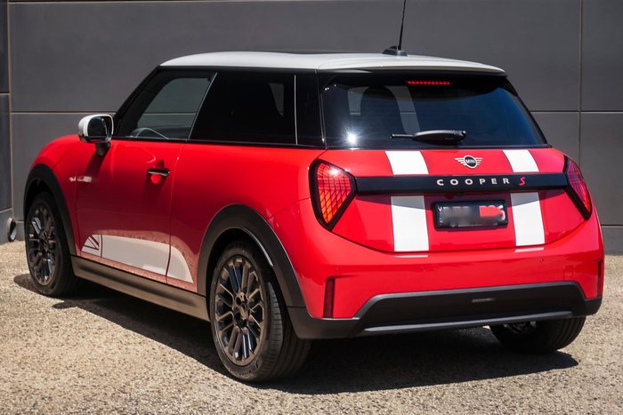 2025 MINI Cooper S Favoured