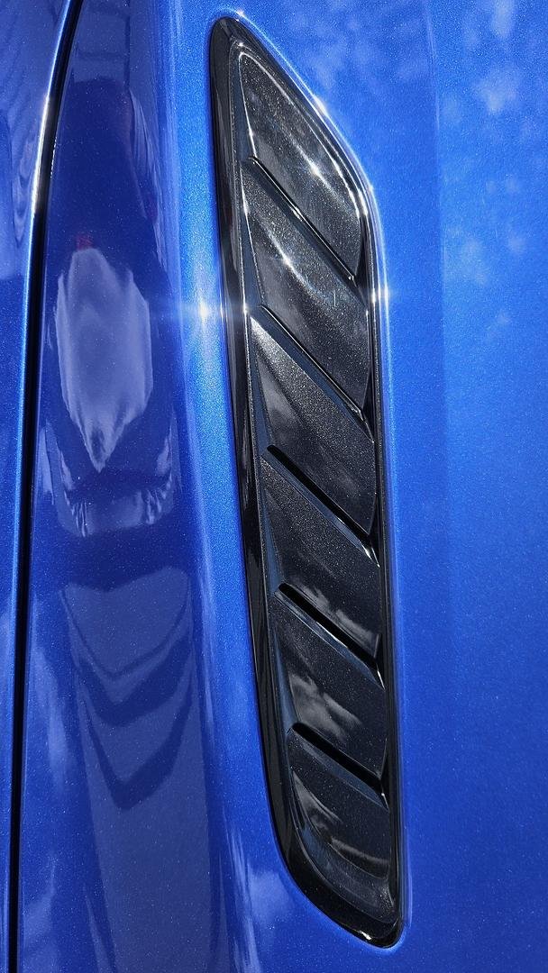 2016 Holden Commodore SS Black VF Series II MY16 Slipstream Blue