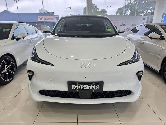 2025 MG IM6