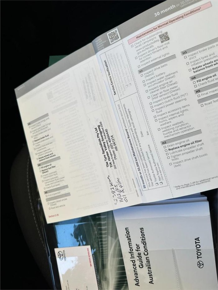 2022 Toyota Hilux SR