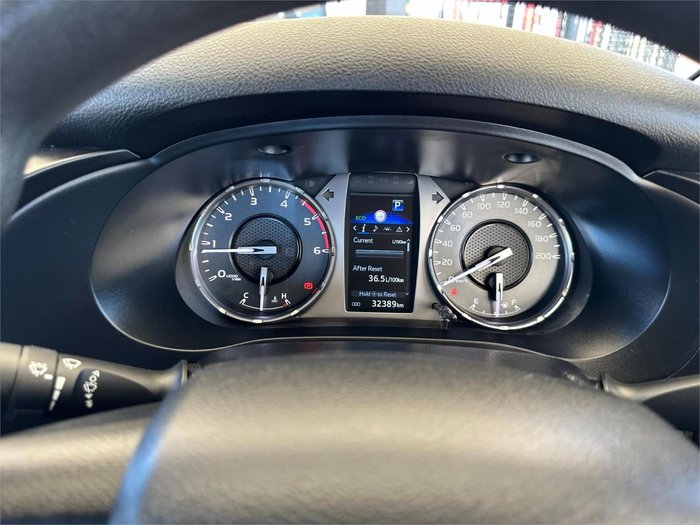 2022 Toyota Hilux SR