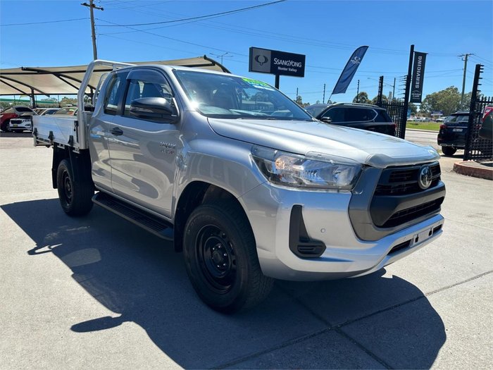 2022 Toyota Hilux SR
