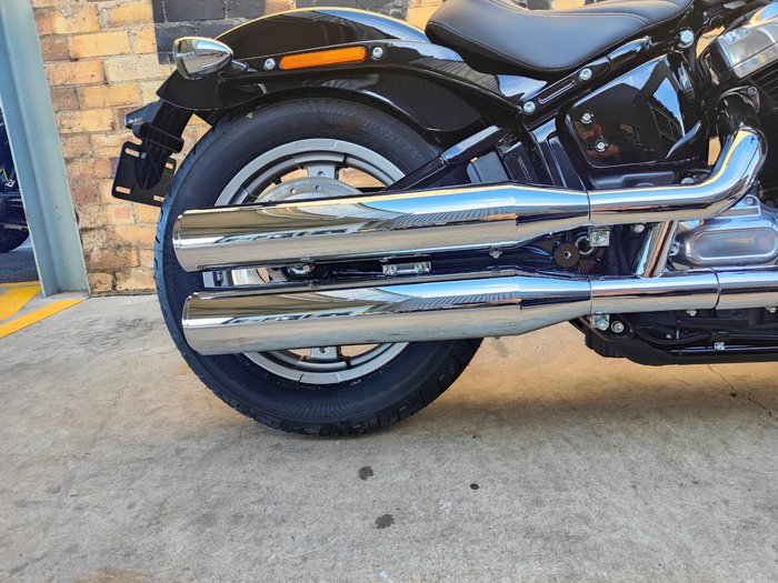 2023 HARLEY-DAVIDSON SOFTAIL STANDARD 107 (FXST) ROAD BLACK