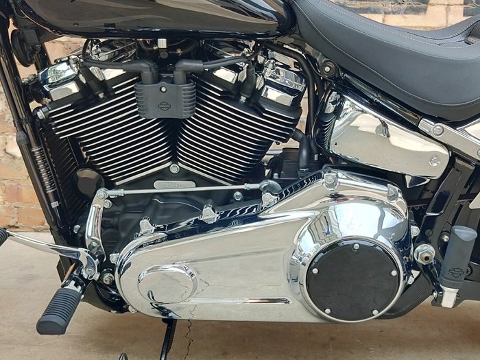 2025 HARLEY-DAVIDSON BREAKOUT 117 (FXBR) ROAD MIDNIGHT FIRESTORM