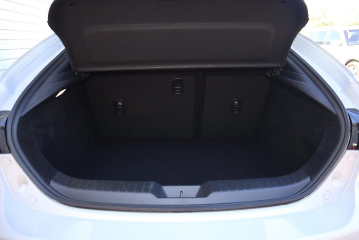2025 Mazda 3 G25 Astina