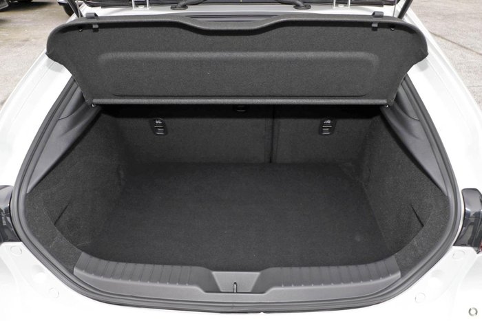 2025 Mazda 3 G25 Astina