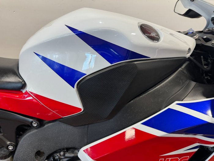2015 Honda CBR1000RR (FIREBLADE) WHITE