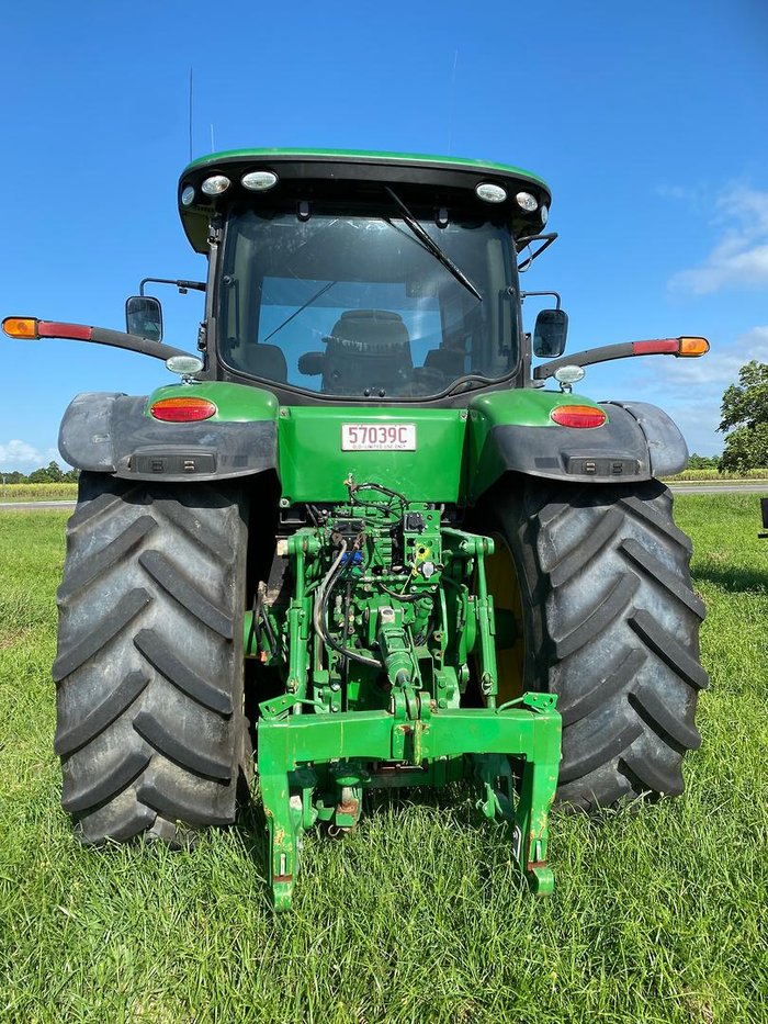 John Deere 7230R