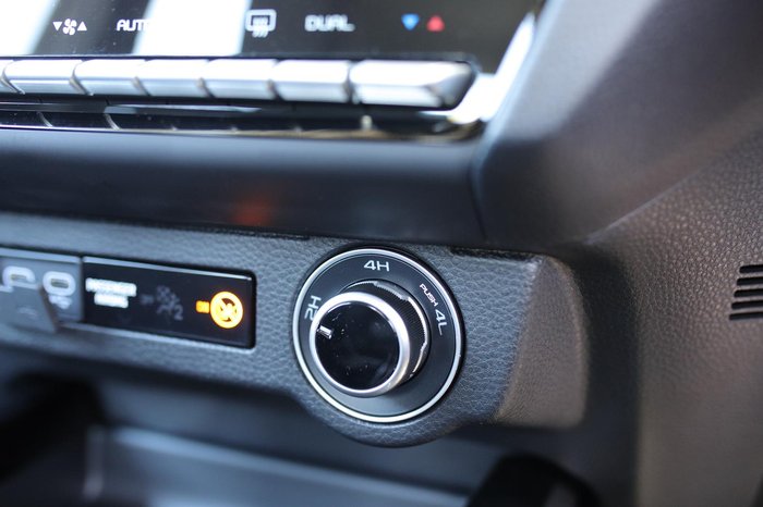 2025 Isuzu D-MAX LS-U