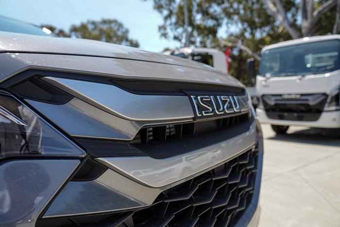 2025 Isuzu D-MAX LS-U