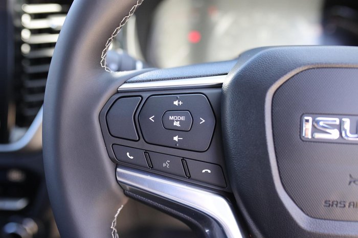 2025 Isuzu D-MAX LS-U