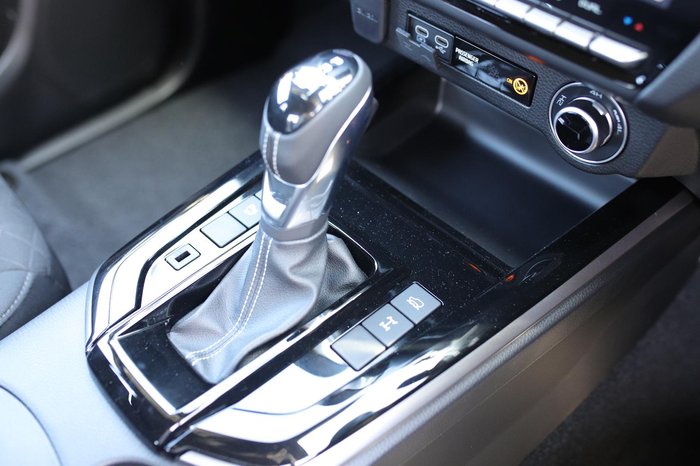 2025 Isuzu D-MAX LS-U