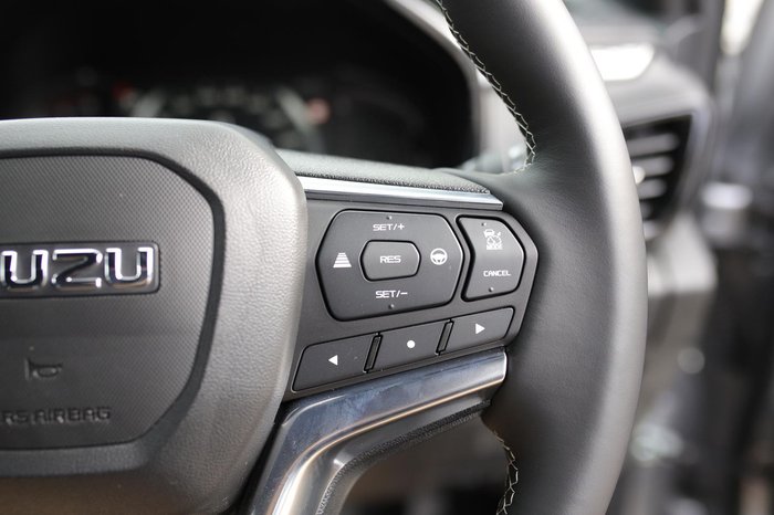 2025 Isuzu D-MAX LS-U