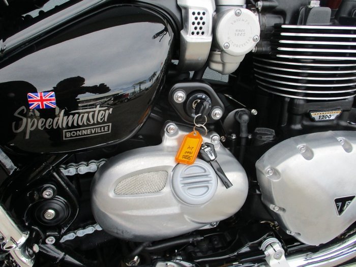 2024 Triumph BONNEVILLE SPEEDMASTER BLUE