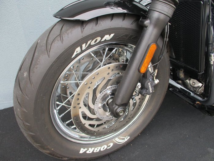 2024 Triumph BONNEVILLE SPEEDMASTER BLUE