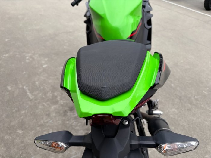 2022 Kawasaki NINJA 400 Black