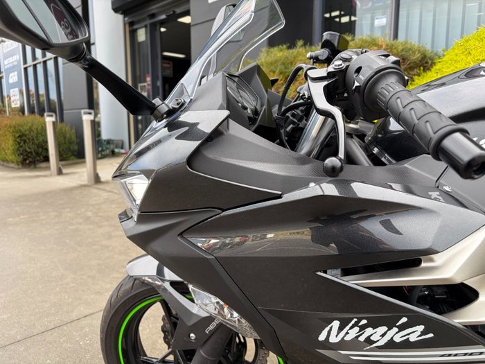2022 Kawasaki NINJA 400 Black
