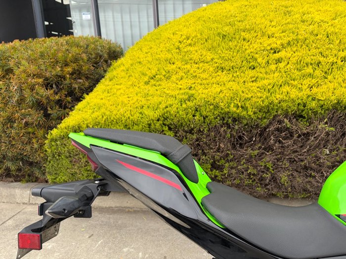 2022 Kawasaki NINJA 400 Black