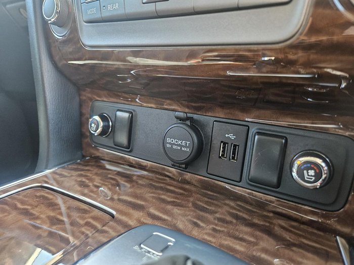 2023 Nissan Patrol Ti-L