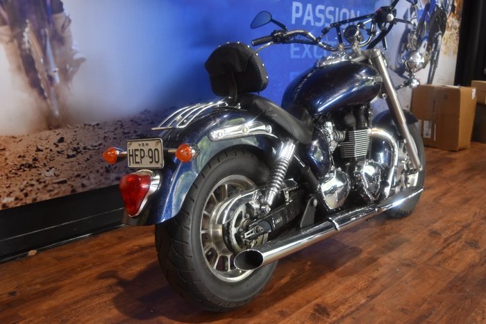 2016 TRIUMPH AMERICA Black