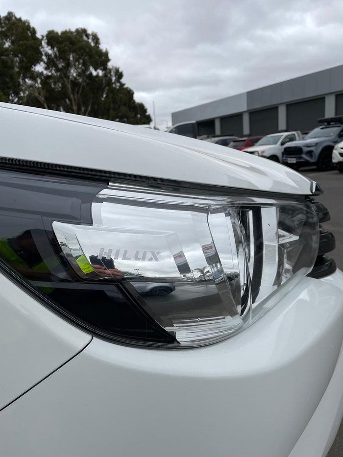 2022 Toyota Hilux SR